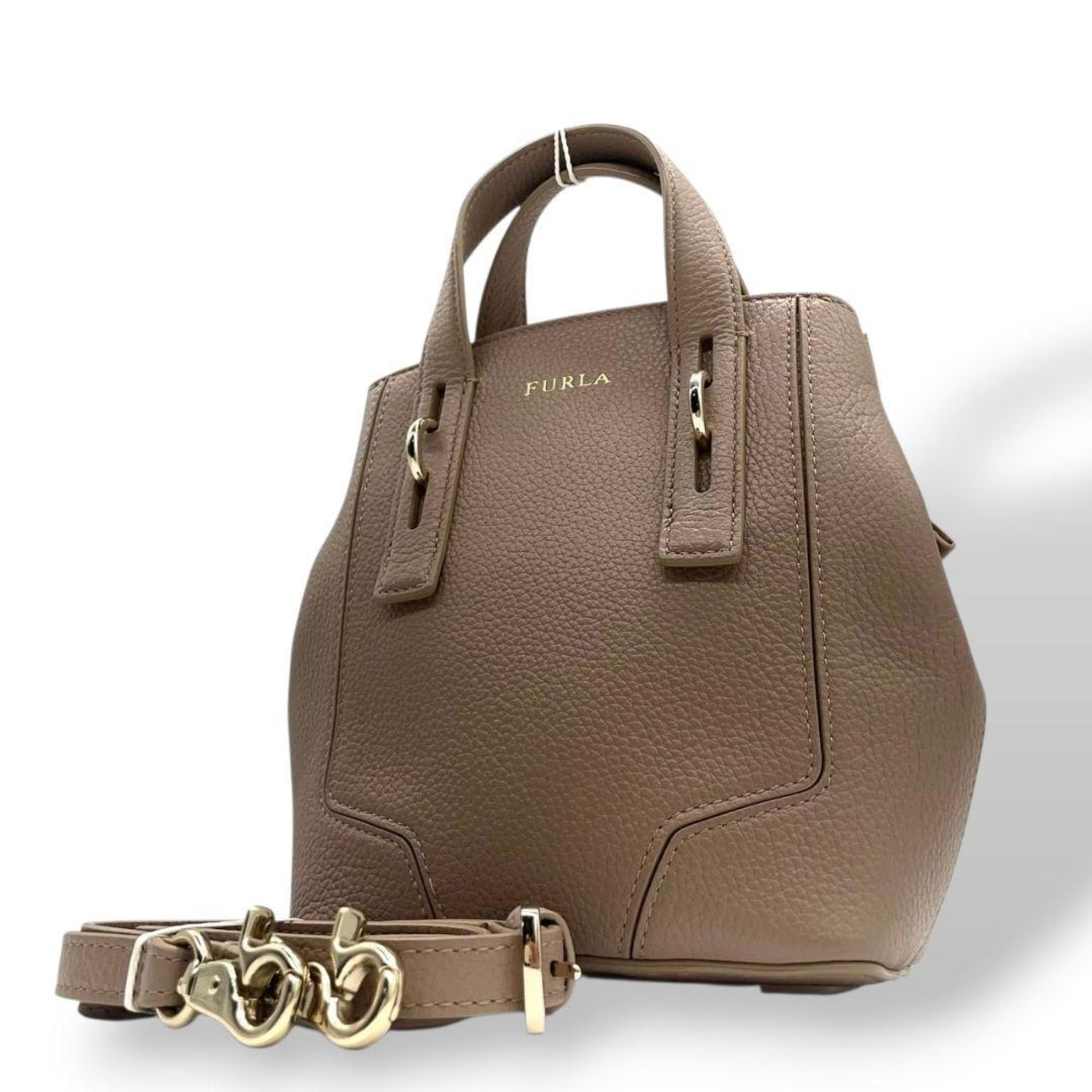 Pre-Owned Furla 2-way leather handbag, shoulder bag, and tote bag in greige with gold... (Good)