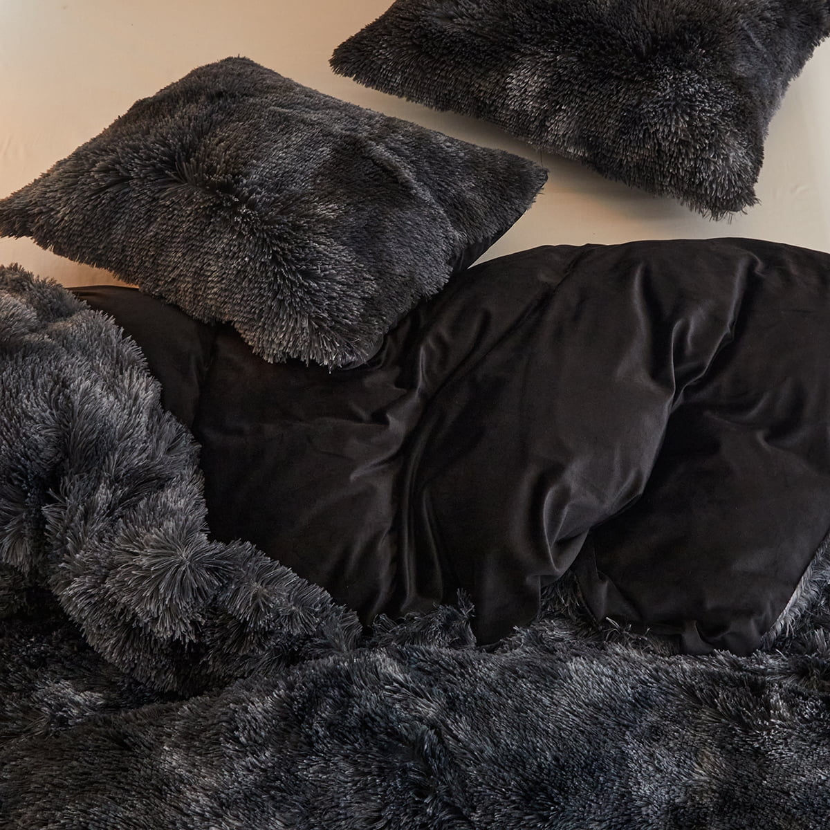 Wajade Plush Duvet Cover Set Fluffy Fuzzy Comforter Cover Set (1 Duvet Cover+2 Pillow Shams) King Size,Black