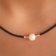 thumbnail image 3 of Jumpingount Collar con colgante de perlas – Collar de joyería hipoalergénico y sin plomo para mujer Gargantilla Graduación Ropa, zapatos y accesorios Miscelánea Negro, 3 of 6