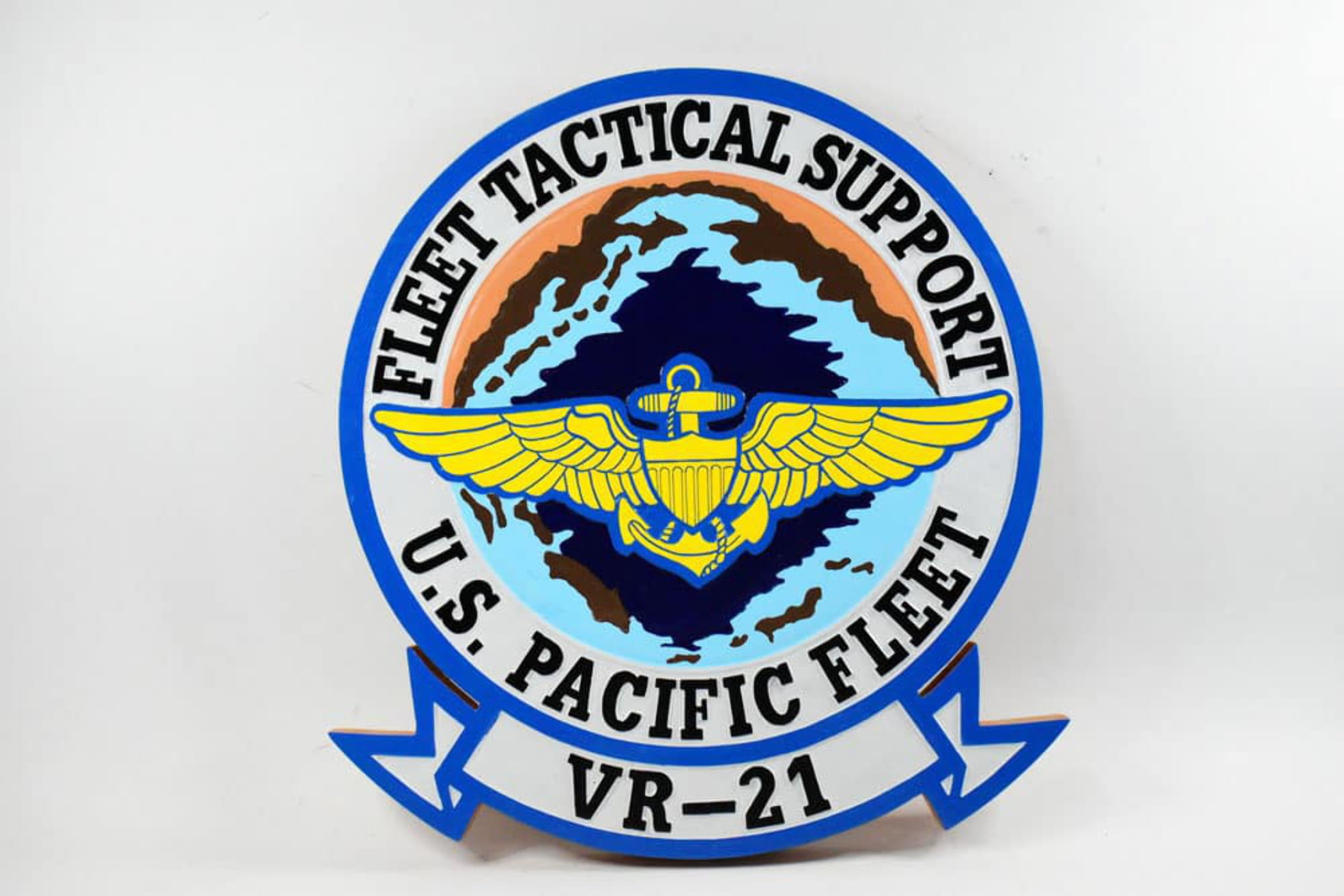 VR21 Pineapple Airlines Plaque