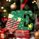 thumbnail image 2 of Juego de 26 Adornos Navideños con Letras Del Alfabeto | Letras Decorativas de Pvc En Mayúsculas Inglesas | Decoración Navideña Personalizada para Árboles, Coronas y Regalos, 2 of 2