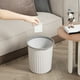 thumbnail image 5 of Bote de basura delgado de plástico - Diseño sin tapa | Cubo de basura que ahorra espacio para baño, dormitorio, cocina, oficina | Ligero Blanco o Gris | Material duradero | 9.25x8.46x6.69 pulgadas, 5 of 7