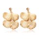 thumbnail image 1 of Exquisita forma de hoja de Ginkgo cuelga pendientes de aleación para mujer y mujer (oro), 1 of 5