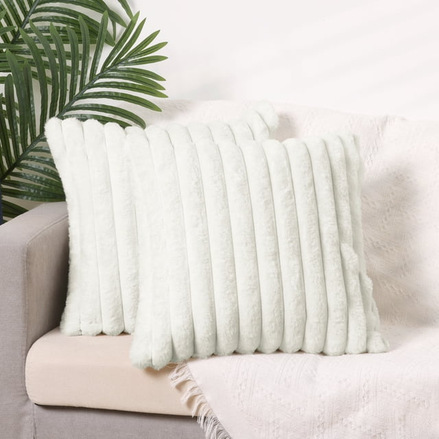 REGALWOVEN 2Pcs Fundas de Almohada Decorativas de Piel Sintética de Felpa, Fundas de Cojín a Rayas para Sofá Beige 18" x 18"