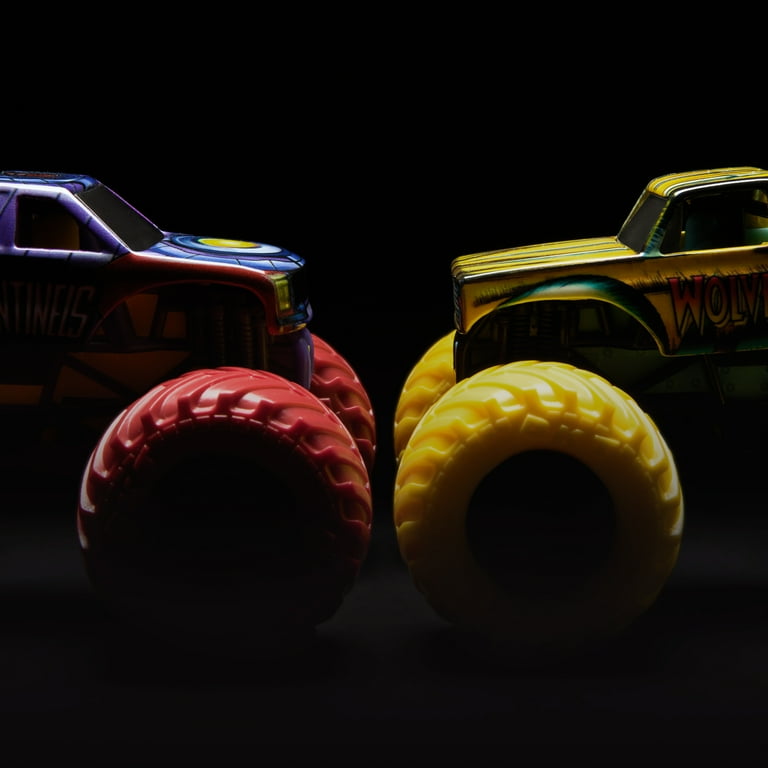 Monster Jam, Marvel Official The Sentinels Vs. Wolverine Die-Cast