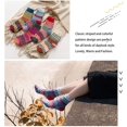 thumbnail image 4 of Calcetines vintage para mujer - 5 pares de calcetines de lana casuales de invierno de punto grueso cálidos calcetines vintage para equipo regalos de navidad Adepaton CJWUS-1068, 4 of 6