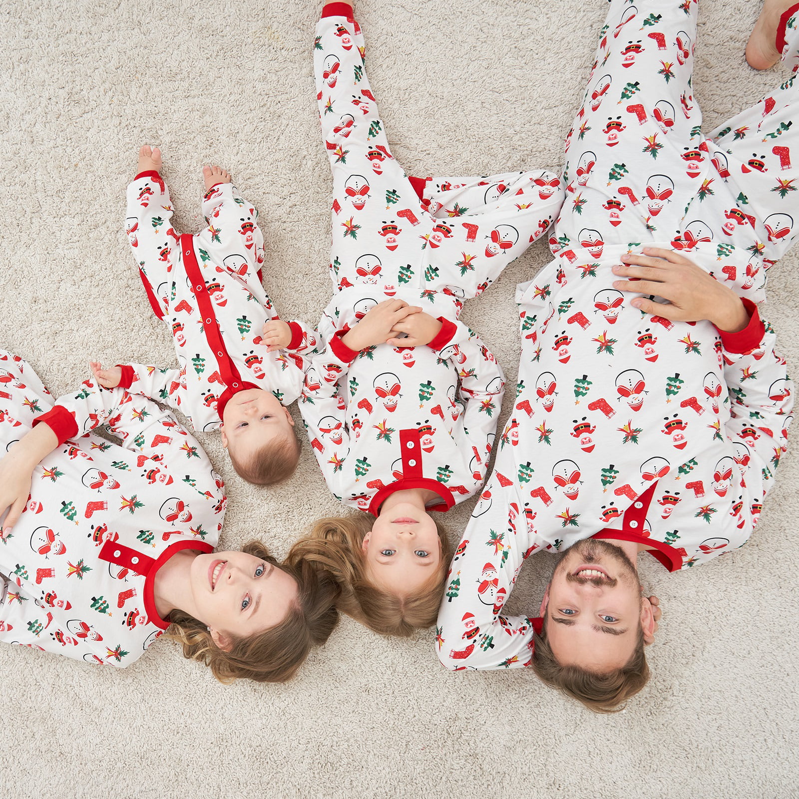HELLO KITTY Kids Pajamas 2 PC Size 24M Unisex Long Sleeve Christmas SANTA  CLAUS
