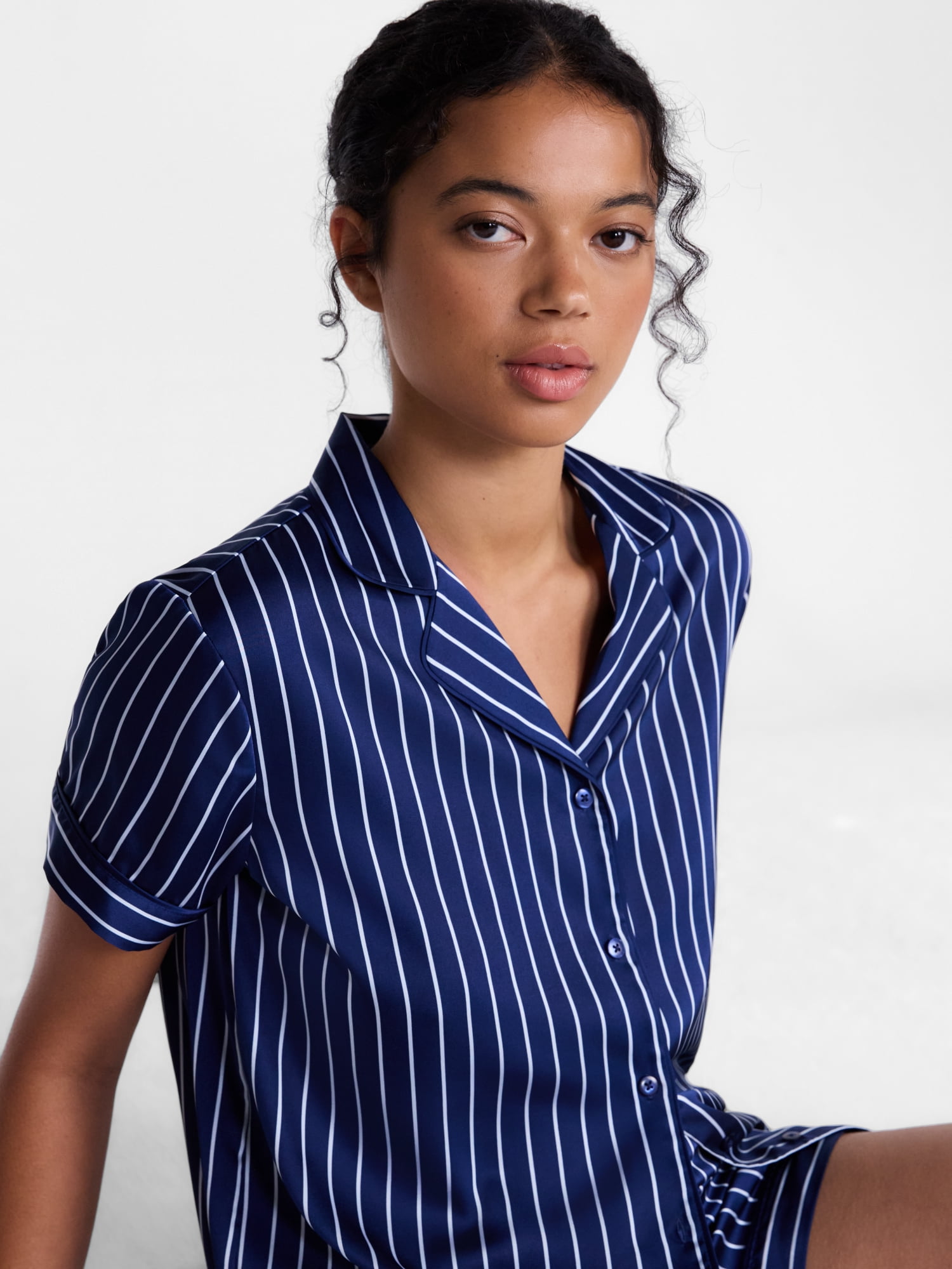 Joyspun Women’s Stretch Satin Sleep Top and Shorts, 2-Piece Set, Sizes XS to 3X