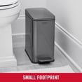 thumbnail image 2 of Bidón de basura Rubbermaid Slim Step-On de acero inoxidable, 10 litros, 2 of 7