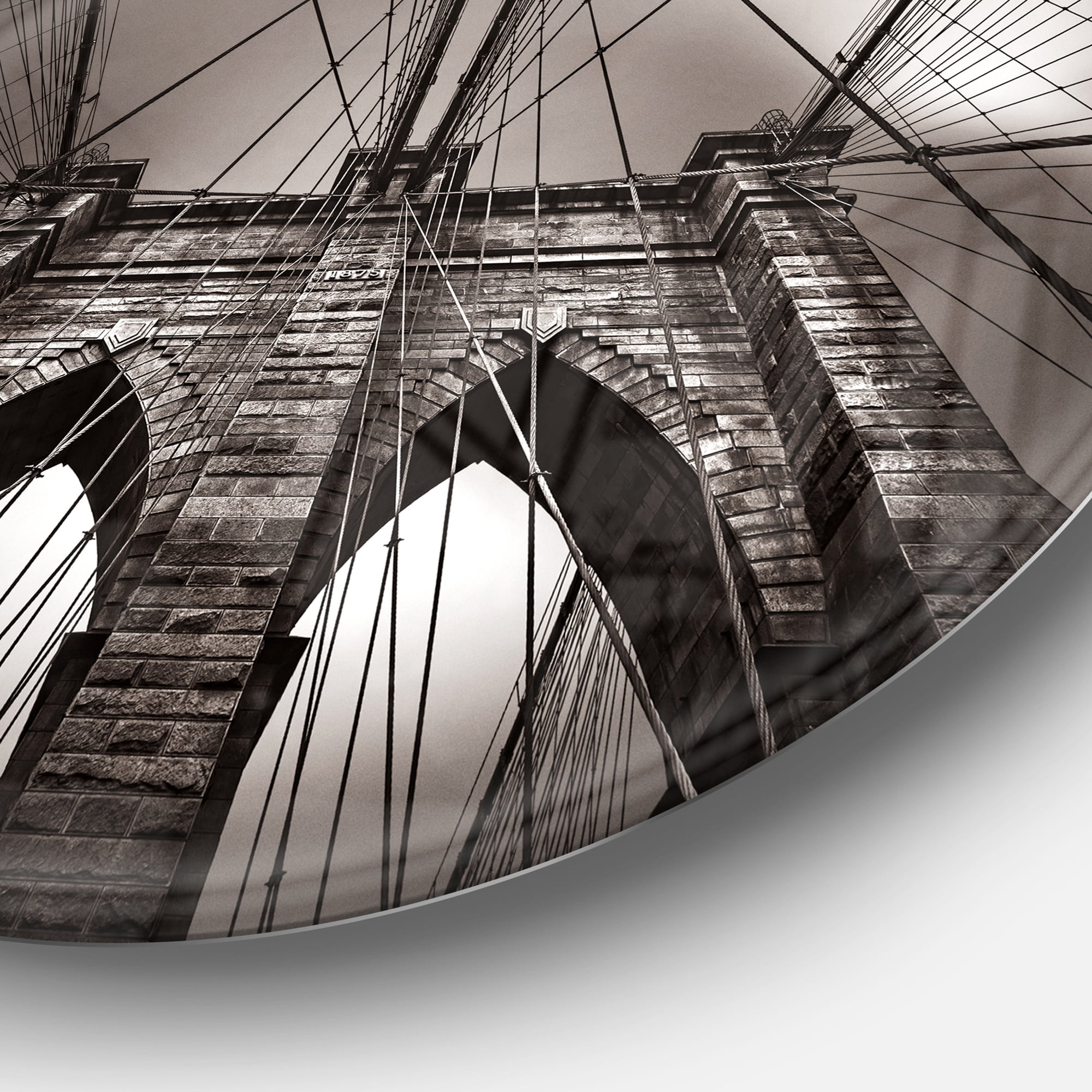 Designart 'Brooklyn Bridge in NYC USA' Metal Wall Art