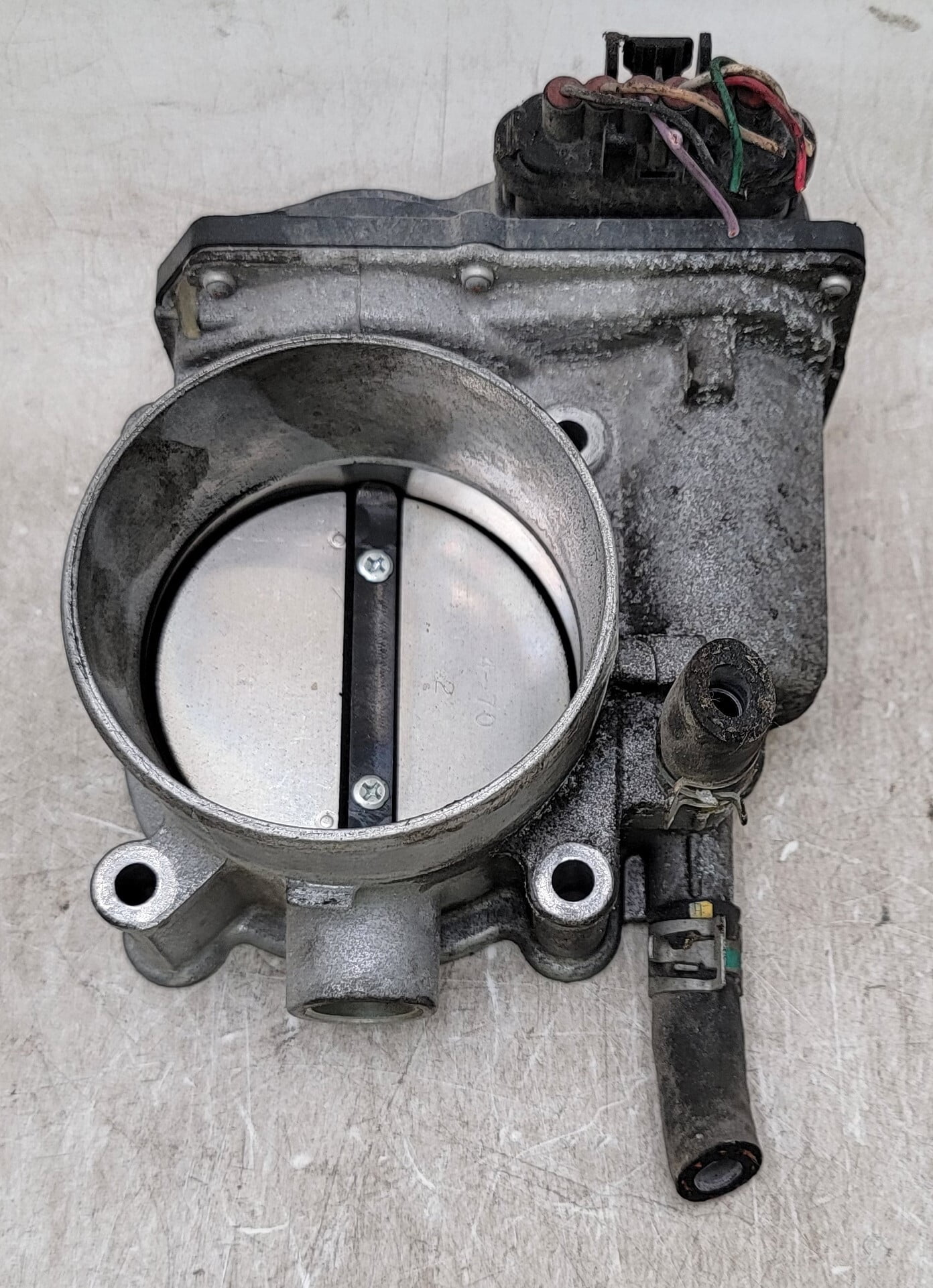 Pre-Owned 2017 Toyota Tacoma Throttle Body For 3.5L Engine OEM - Verify Specific Vehicle Fitment In Description - (Good)