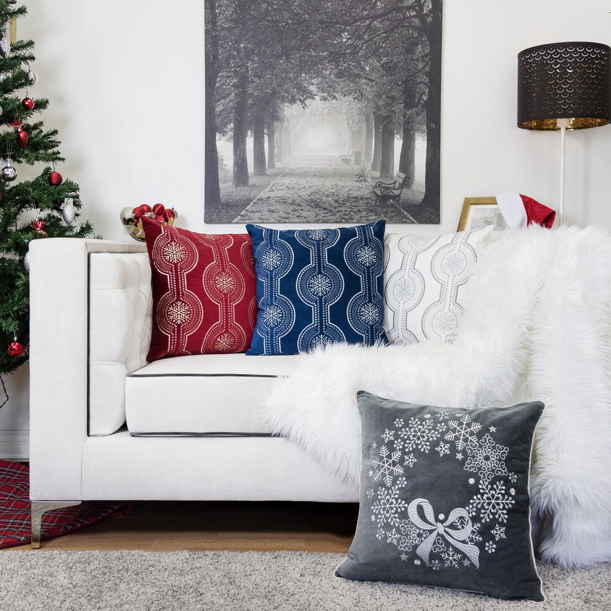 Snowflake Red Geometric Polyester 20 in. x 20 in. Throw Pillow
