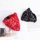 thumbnail image 4 of Juego de 4 collares tipo bandana para perros con hebilla ajustable - Para perros y gatos pequeños - Talla L, 4 of 5