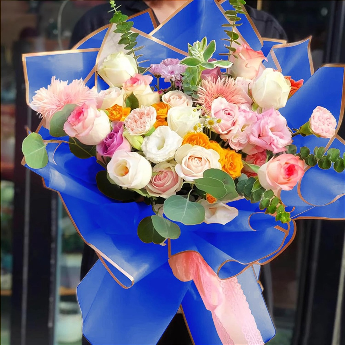 Papier Fleuriste Rose Avec Bordure Dorée - Lot De 20 Feuilles + Ruban, Ciseaux Et Carte - 58x58cm