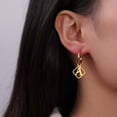 thumbnail image 2 of CJie Pendientes peque帽os con nombre inicial en rombos para mujer, aros de acero inoxidable, alfabeto de moda, joyer铆a de Amistad familiar, regalo, 1 par, 2 of 2