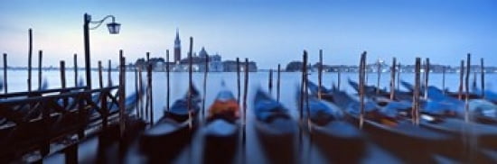Row Of Gondolas Moo