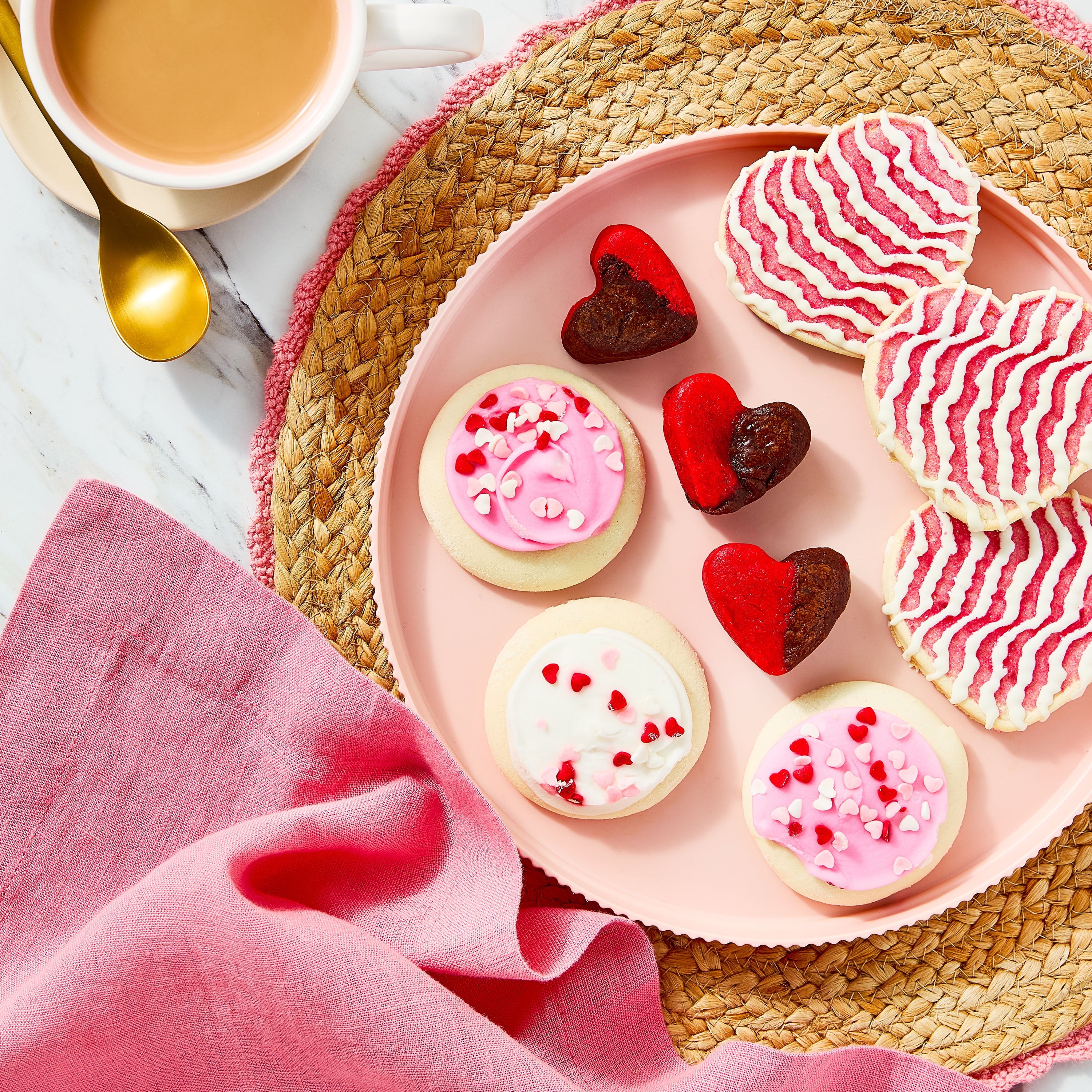 Freshness Guaranteed Chocolate and Vanilla Heart Shaped Brownie Duos, 10 oz (Bakery Fresh, Sweet Dessert)
