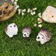 thumbnail image 4 of Lindos y pequeños adornos de micropaisaje con forma de erizo, plantas en macetas carnosas, accesorios decorativos, manualidades creativas de resina, 4 of 6