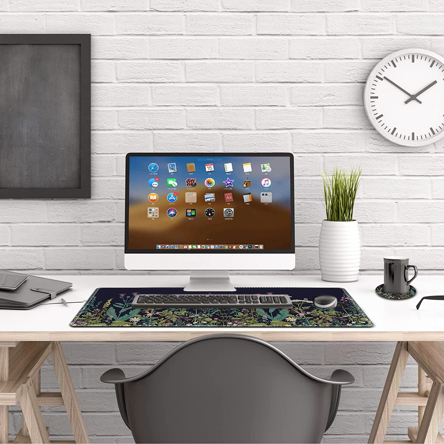 Large Gaming Mouse Pad, Extended Mouse Pad with Stitched Edge, XL Keyboard Mouse Mat Non-Slip Rubber Base Desk Pad 31.5x15.7inch for Office Home Game Work -Flowers Plants