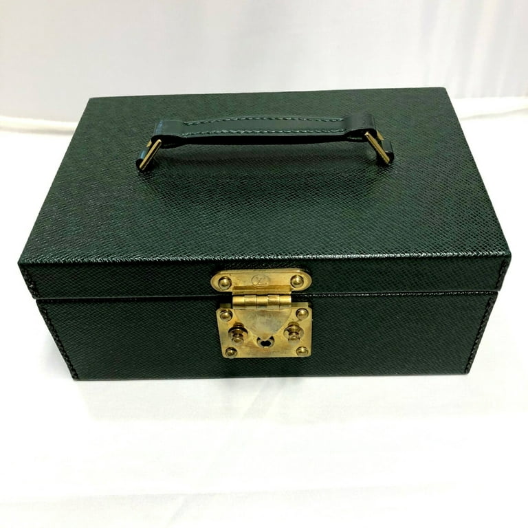 Authenticated Used SPO made in special order LV Lady's jewelry box handbag  France with the LOUIS VUITTON Louis Vuitton bowattou taiga case accessory  key 