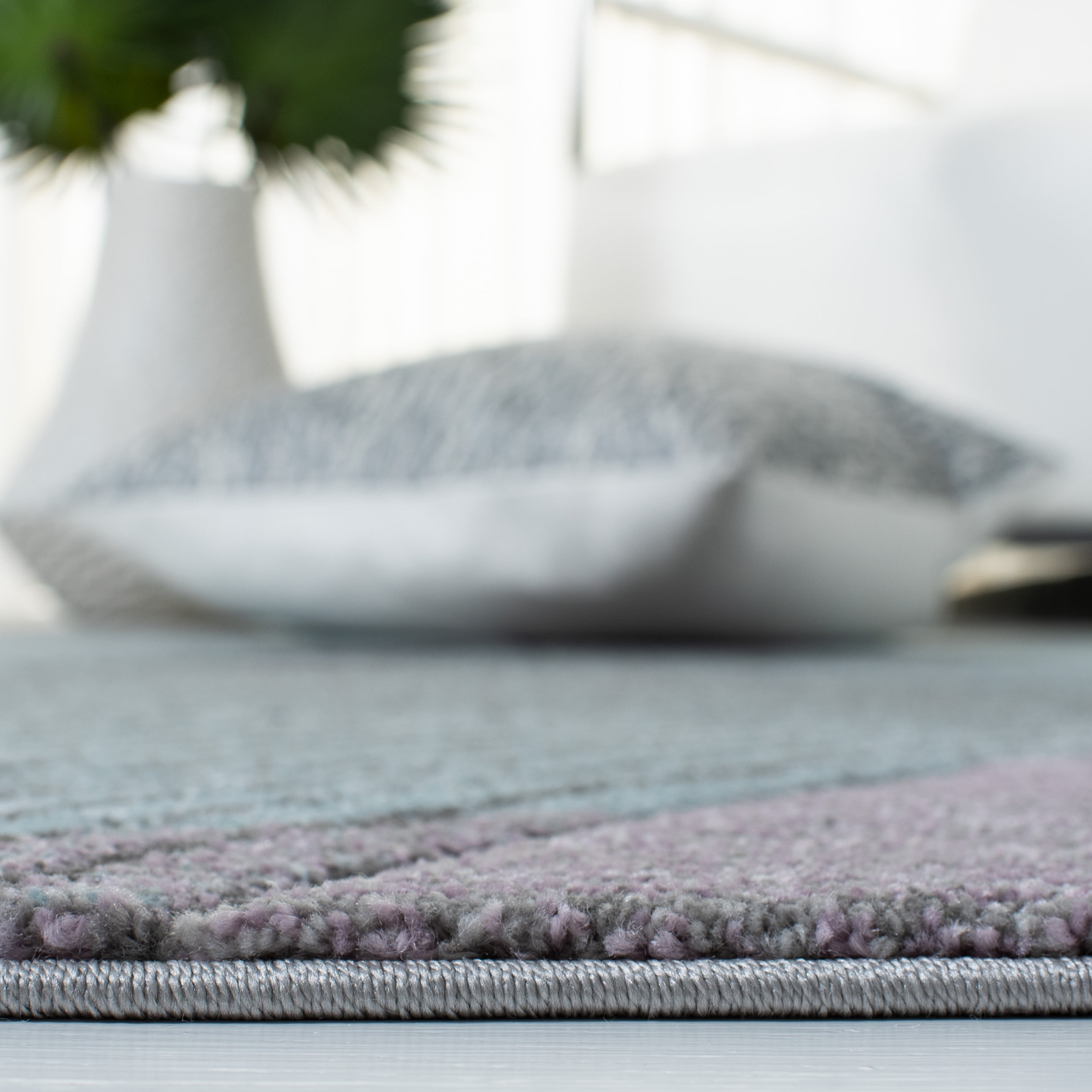 Safavieh Hollywood Celandine Abstract Runner Rug, Gray/Light Blue, 2'3" x 10'