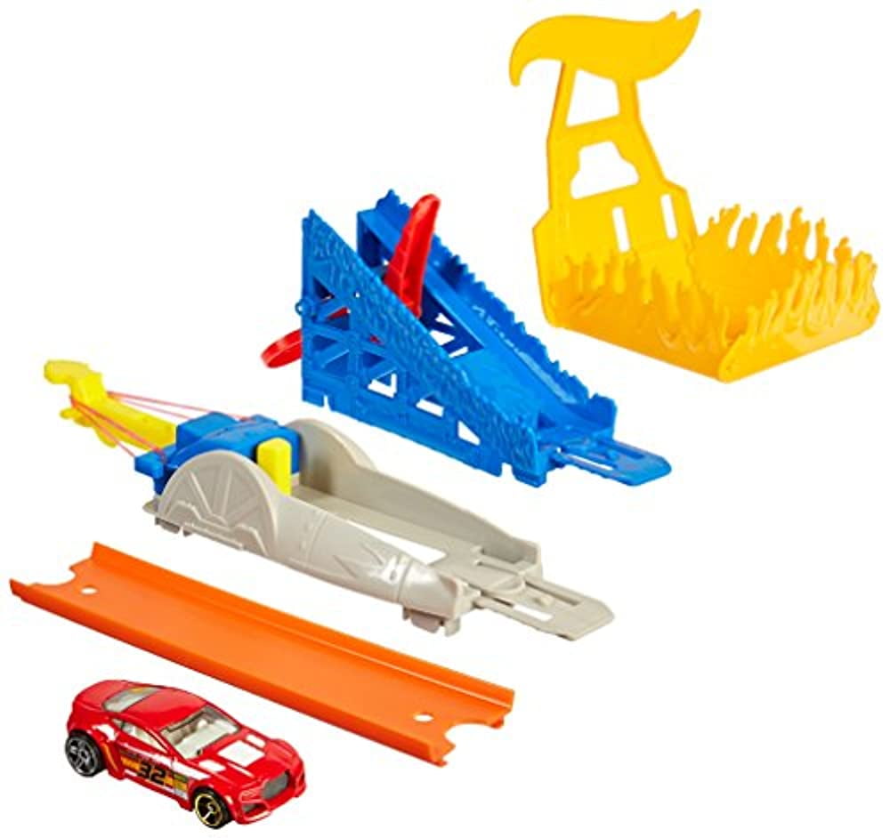 Hot Wheels Portable Vehicle Playset with Launcher and Carry Case