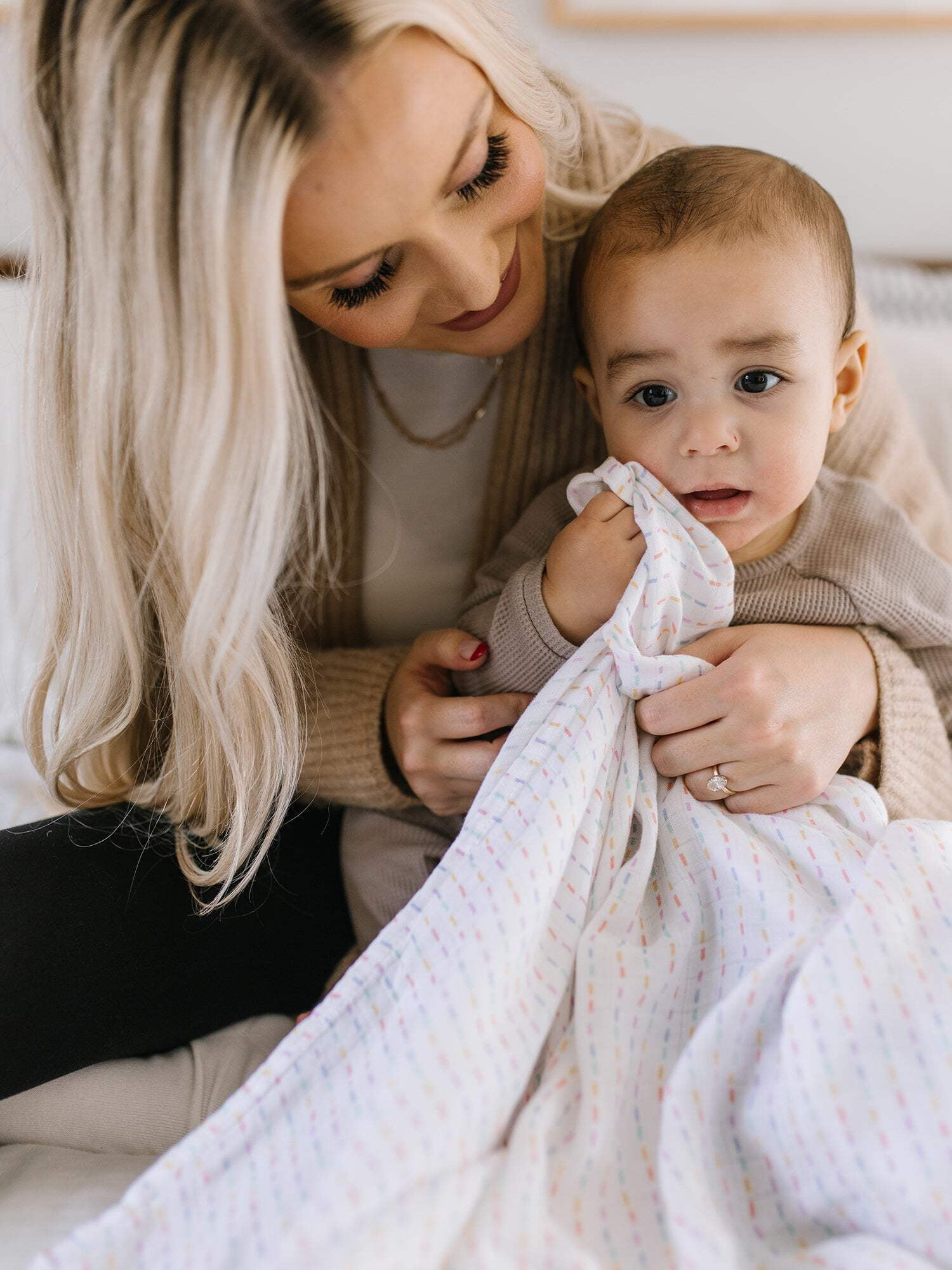 JuJuBe x Studio Oh! 2-Pack Square Swaddle Blanket Set - Love Bug