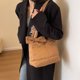 thumbnail image 5 of Bolso cruzado inflado hombro acolchado Hobo algodón mano para mujer con lazo versátil, 5 of 7