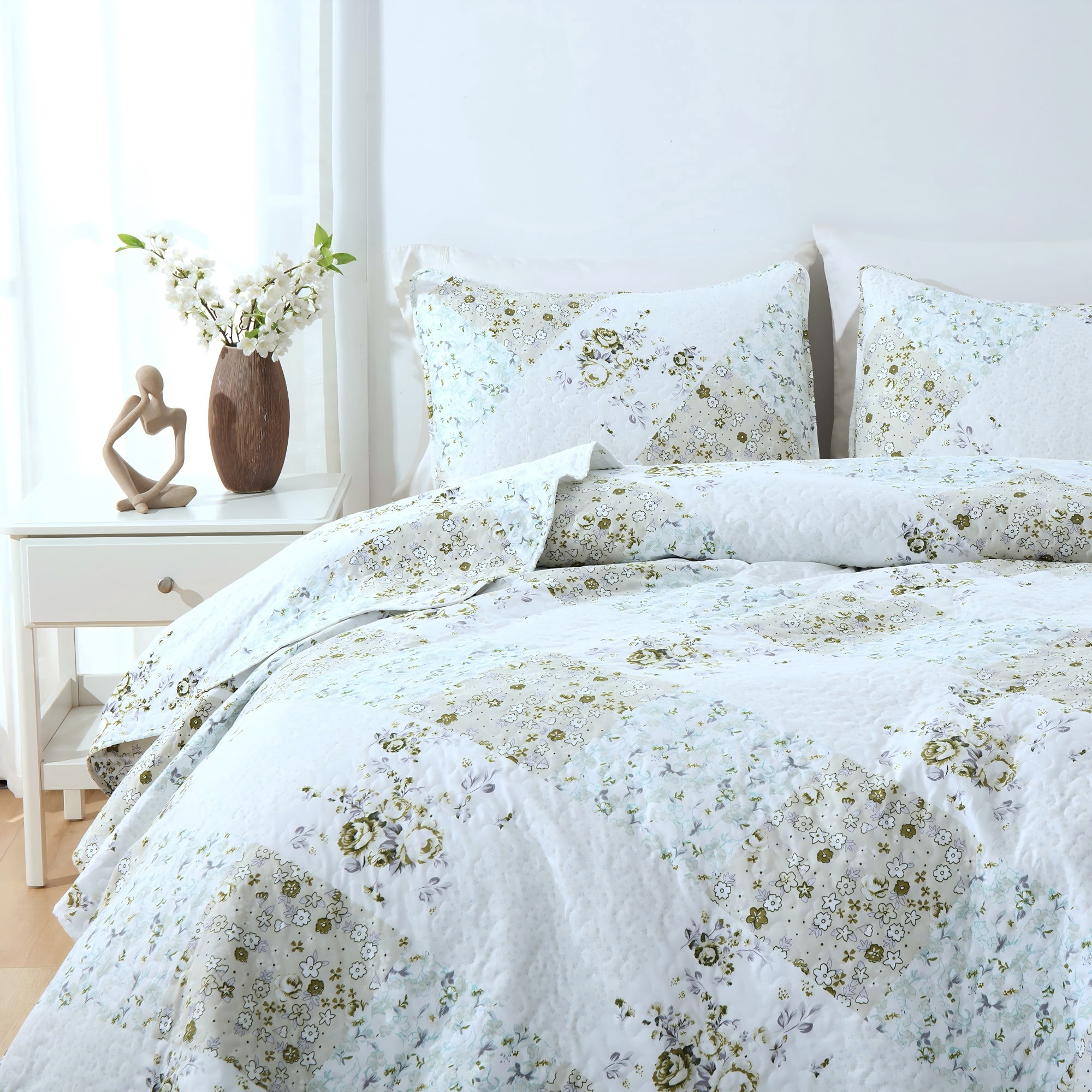 3-Piece King Size Quilt Set, Greagle Lightweight Patchwork King Spring Summer Quilt Bedspreads Full Size Bedding Set with Pillow Shams, 104x90 inch Beige Floral Plaid Print