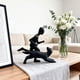 thumbnail image 5 of Estatua de hombre y perro, figura decorativa de arte para estantería de salón. Negro, 5 of 7