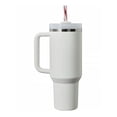 thumbnail image 2 of Termo Quencher 2.0 40oz Mistletoe Twist Marca Stanley, 2 of 3