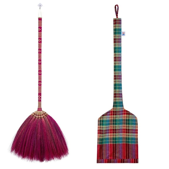 SN SKENNOVA Thai Grass Angle Broom with Decorative Bamboo Handle, Kong Grass Bristles, Loincloth Fabric Storage Bag, Extends to 41 in