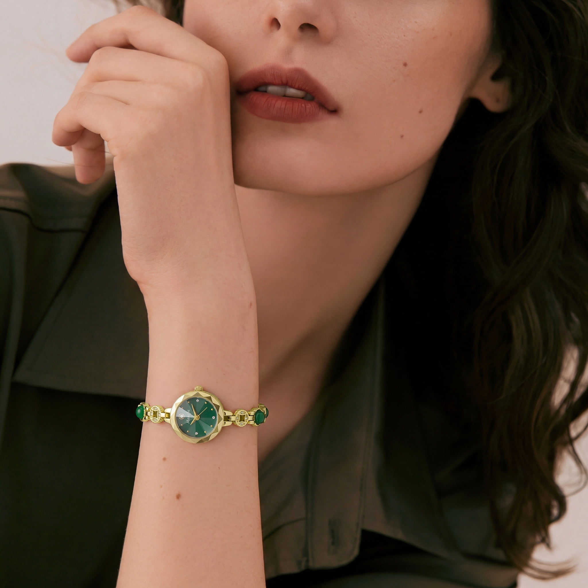 Watches for Women Dainty Green Chain Bracelet Rhinestone Dial Elegant Dress Classic Quartz Ladies Wristwatch Gift