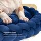 thumbnail image 4 of Cama Redonda Esquimal Azul Marino Mediana Trenzada y Lavable para Perro y Gato, 4 of 6