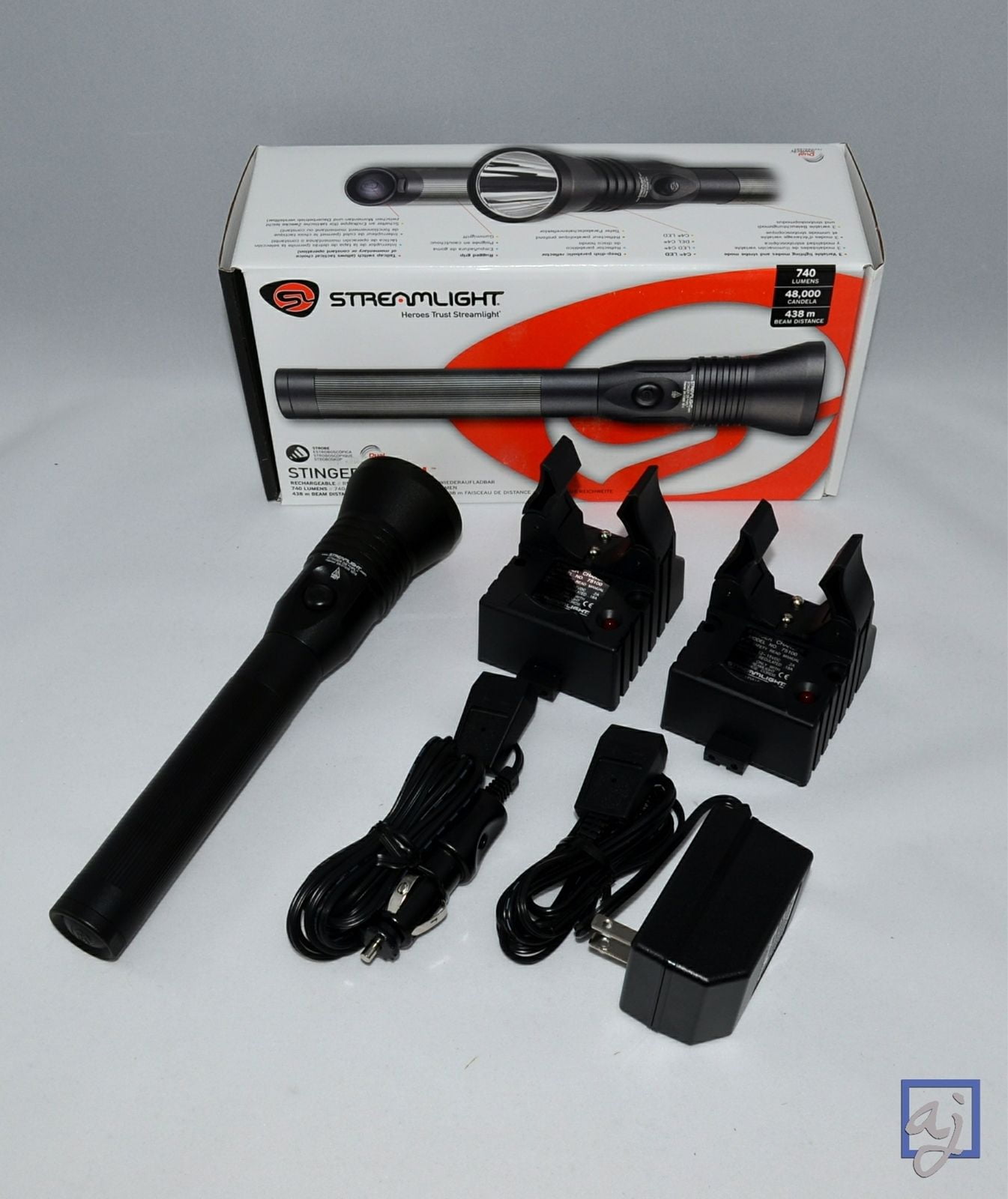 Streamlight Stinger DS HPL Rechargeable Flashlight, 800 Lumen w/ Two 120/100 VAC / 12 VDC Smart Chargers - 75863