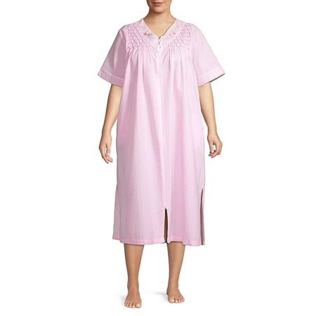 - Plus Seersucker Long Zip Robe
