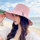 thumbnail image 3 of Sombrero de pescador ajustable con circunferencia de 54-60cm, gorro de lavabo a rayas de verano para mujer, sombrero de protección solar con aleros grandes para exteriores, 3 of 5