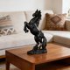 thumbnail image 3 of Figura de caballo simulada que trae buena suerte y riqueza. Estatua de resina de caballo. Decoración Feng Shui. Adorno de escritorio para el hogar y la oficina. Regalo del Año del Caballo., 3 of 8