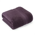 thumbnail image 1 of Drap de bain uni 100 % coton Home Trends, 1 pièce, 550 g/m², très absorbant et doux, violet foncé, 1 of 3