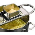 thumbnail image 2 of Máquina para hacer spaetzle de acero inoxidable - Máquina para hacer fideos de primera calidad con mango para albóndigas spaetzle de tamaño perfecto - Se adapta a ollas y sartenes - Lavavajillas, 2 of 5