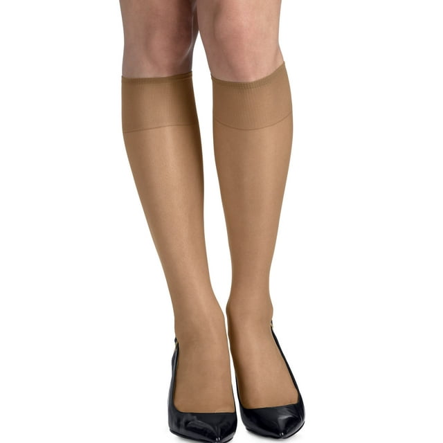 Hanes Silk Reflections Sheer Knee Highs Reinforced Toe (2 Pack) (Women's)