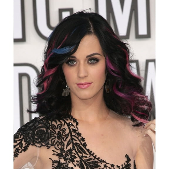 Katy Perry At Arrivals For 2010 Mtv Video Music Awards Vma'S - Arrivals - No U.S. Print Usage Until 9162010 Nokia