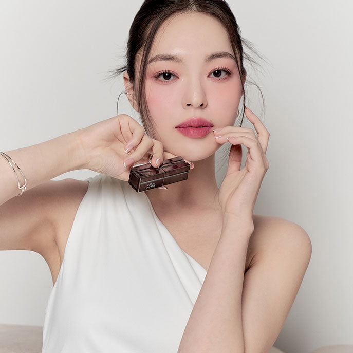 MUZIGAE MANSION Moodwear Blur Semi-Matte Velvet Lipstick