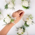 thumbnail image 2 of Paquete de 2 pulseras de rosas, flores de mano para boda, dama de honor, despedida de soltera, fiesta de graduación (2 uds. De muñeca) ShuxiuWang 1327537012993, 2 of 3