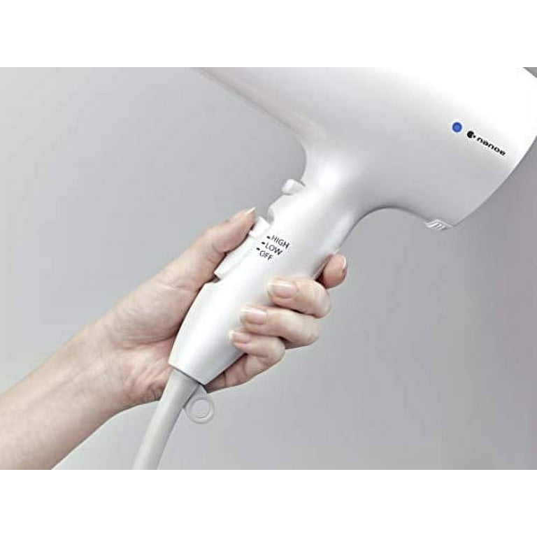 Panasonic Nanoe Salon Hair Dryer with Oscillating QuickDry Nozzle, Diffuser  and Concentrator Attachments, 3 Speed Heat Settings for Easy Styling and  Healthy Hair - EH-NA67-W (White)