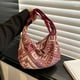 thumbnail image 5 of Bolso informal de hombro para mujer, bolso de mano y bolso mensajero con correa ajustable, bolsa versátil para trabajo, compras y viajes, disponible en negro, rojo, azul, amarillo, 31x22x14 cm, 5 of 6