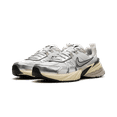 thumbnail image 2 of NIKE WOMENS V2K RUN Womens "Metallic Silver" FD0736 100 FD0736 100 from Stadium Goods, 2 of 8