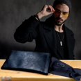 thumbnail image 2 of Funda para gafas de sol MyEyeGlassCase Squeeze Top XL de piel negra, 2 of 6