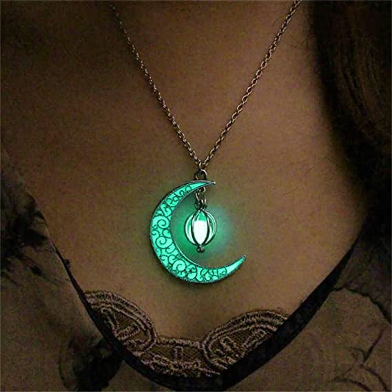 Los más vendidos Collar con colgante de luna de calabaza luminosa de explosión de Halloween - Collar de luna luminosa Collar con colgante de piedra Collar fluorescente, Accesorios de collar luminoso