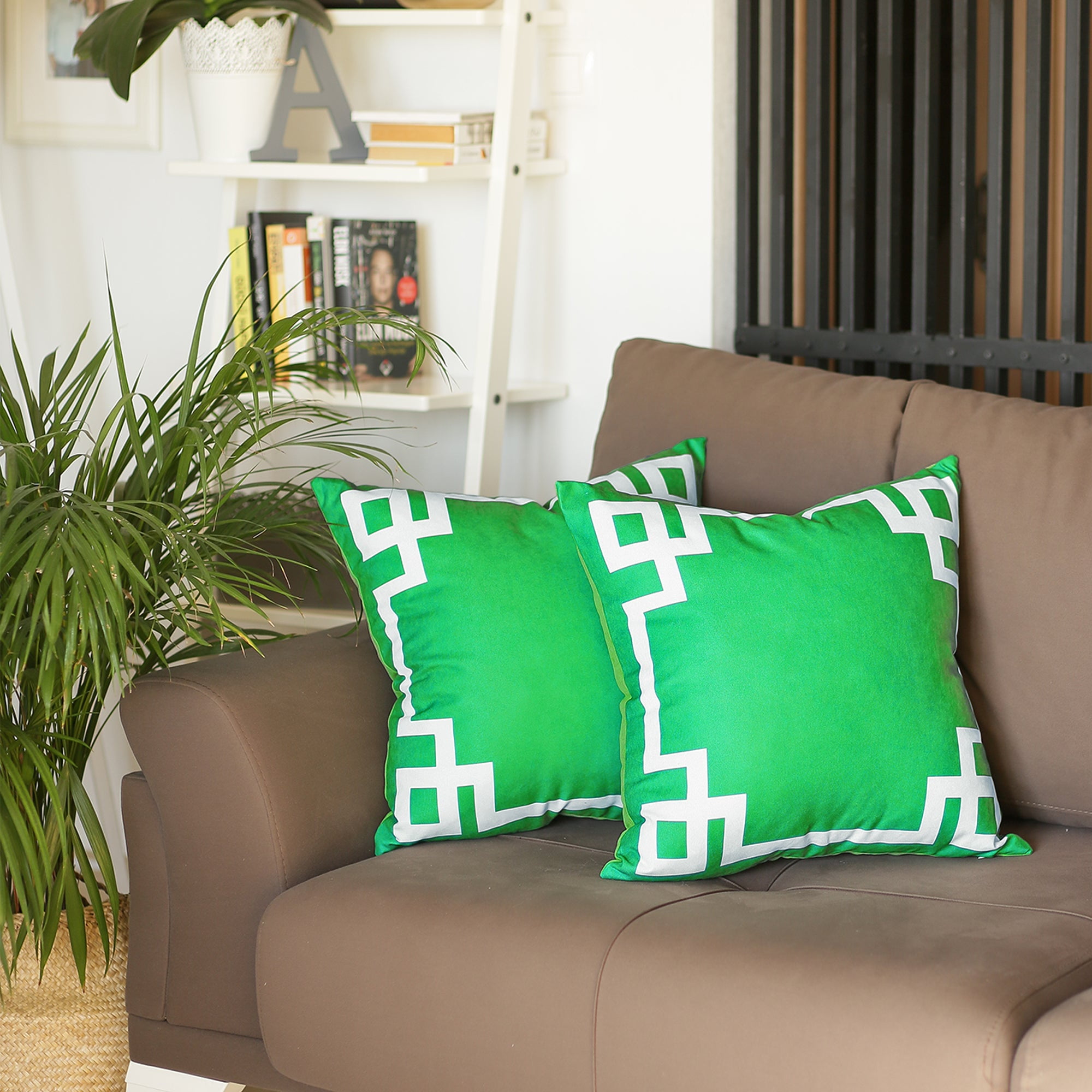 Green and White Geometric Polyester Throw Pillow Set